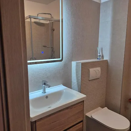 Greetings To The Sun Apartment *